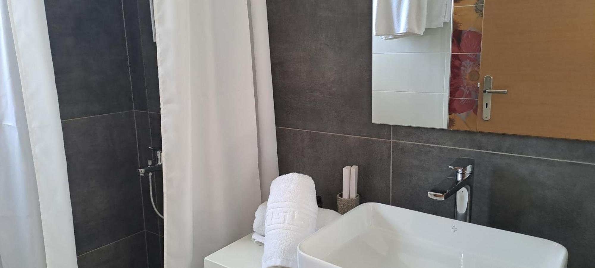 Viena Rooms & Apartments Παλαιοχώρα Εξωτερικό φωτογραφία