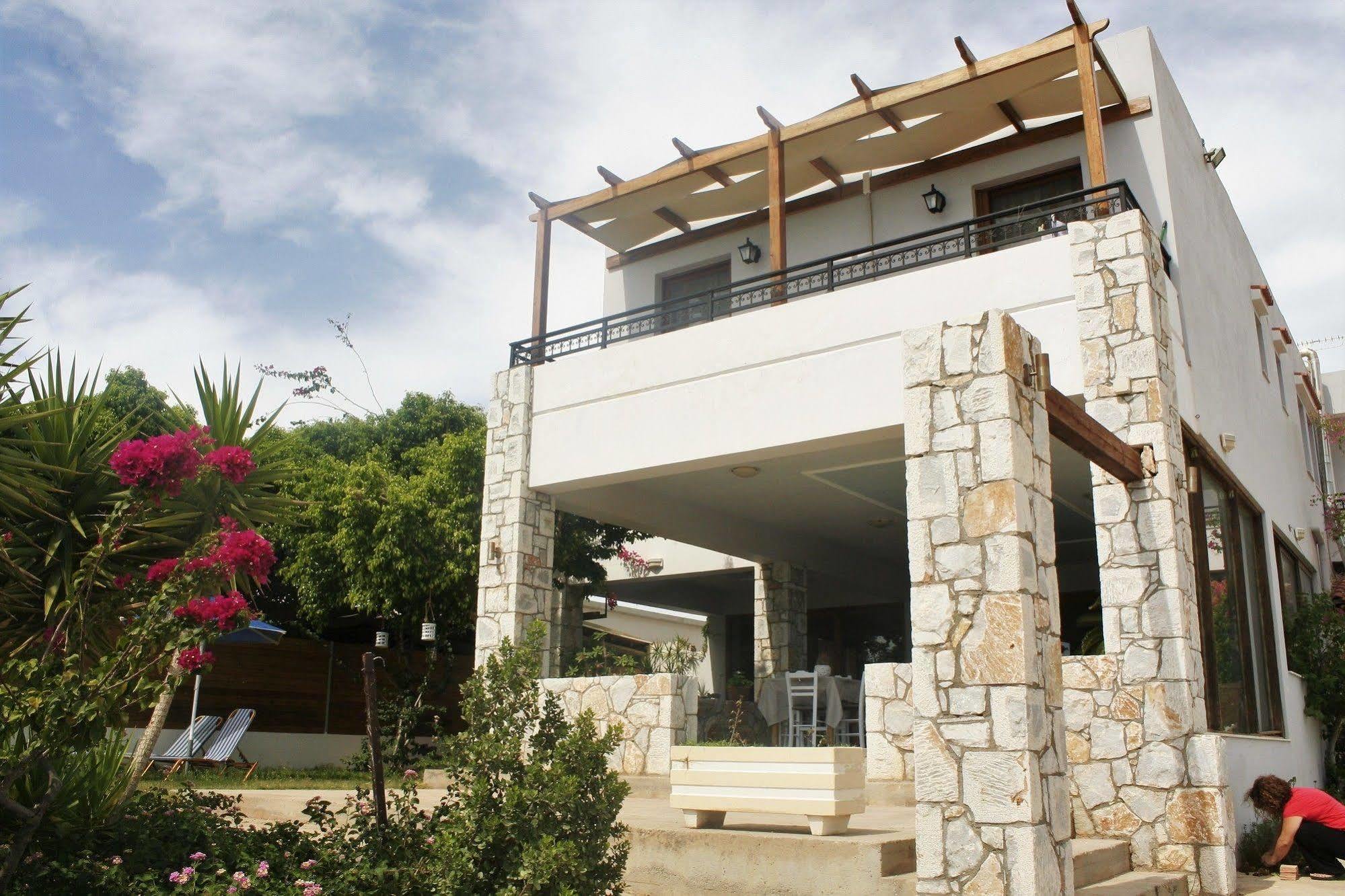 Viena Rooms & Apartments Παλαιοχώρα Εξωτερικό φωτογραφία