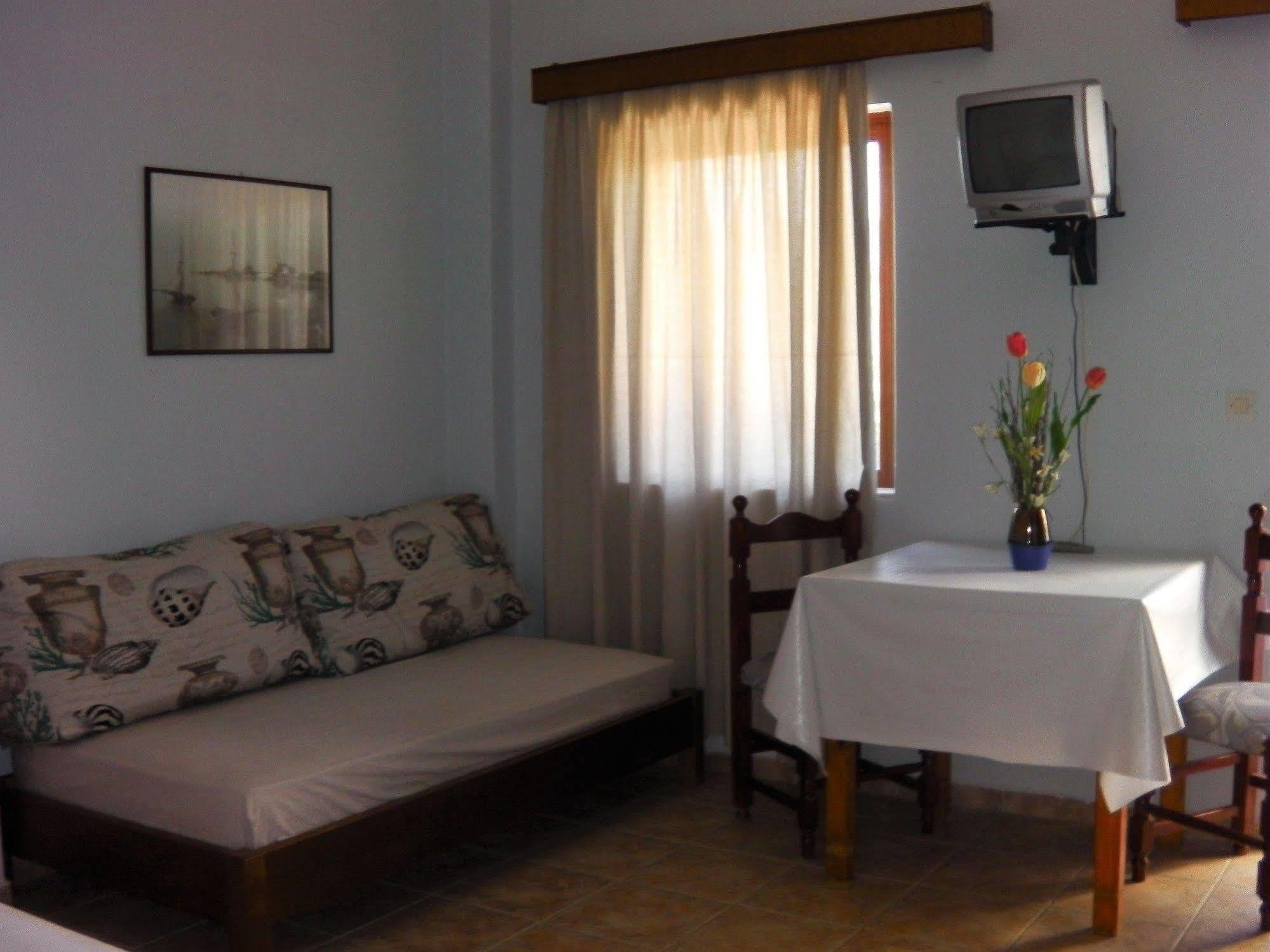 Viena Rooms & Apartments Παλαιοχώρα Εξωτερικό φωτογραφία