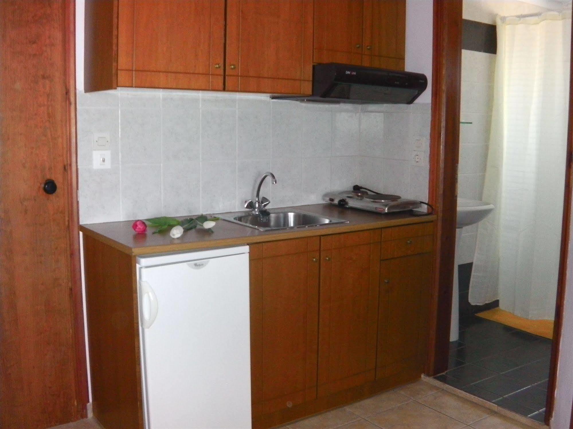 Viena Rooms & Apartments Παλαιοχώρα Εξωτερικό φωτογραφία